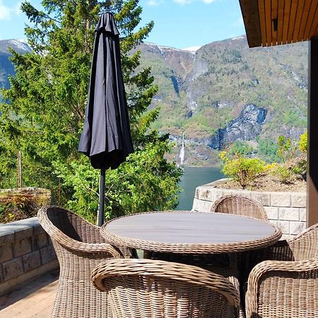 Otnes Fjordside Apartamento Aurland Exterior foto
